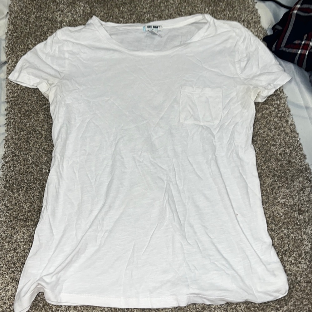 old navy white basic tee